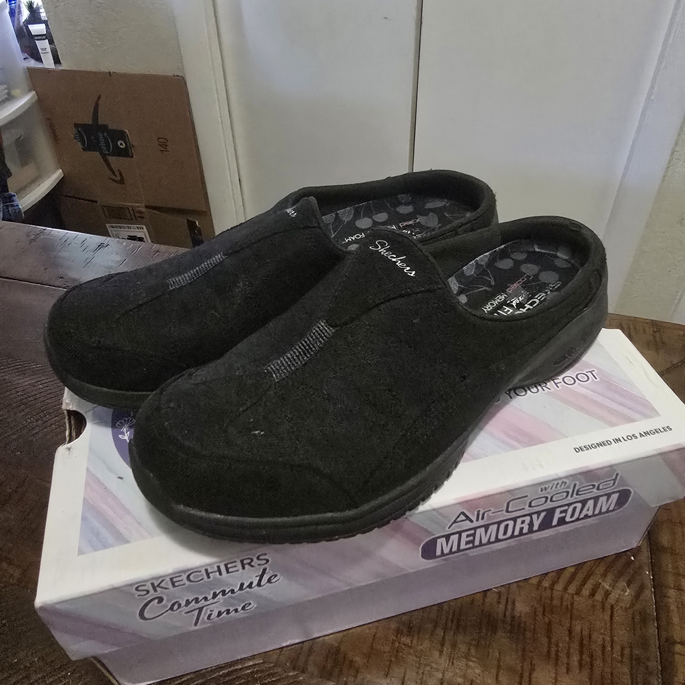 Skechers Woman's Black Slip-On Shoes With Air-Cooled Memory Foam